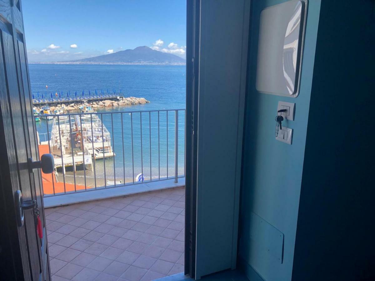 Il Borgo Antico Sorrento Sea View Apartment ภายนอก รูปภาพ